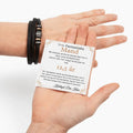 Armbånd til mand – gave til kobberbryllup i læder og stål med citatkort fra EngelDesign