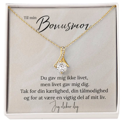 En betydningsfuld gave til din bonusmor – et smykke der siger tak fra hjertet