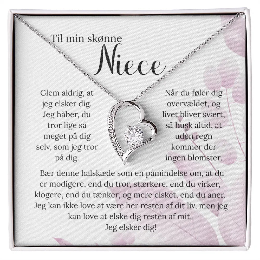 Forever Love halskæde som gave fra tante til niece med smukt hjertevedhæng