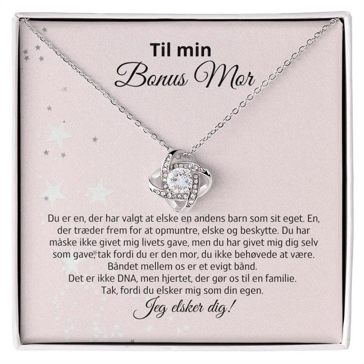 Præsenteres i gaveæske med kærlig tekst til bonusmor. En symbolsk og smuk gave til den mor, du har fået med hjertet.