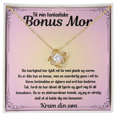 Halskæde belagt med 18k guld og Cubic Zirkonia. Leveres i gaveæske med korttekst til bonusmor fra søn – en rørende og personlig gave med dyb mening.