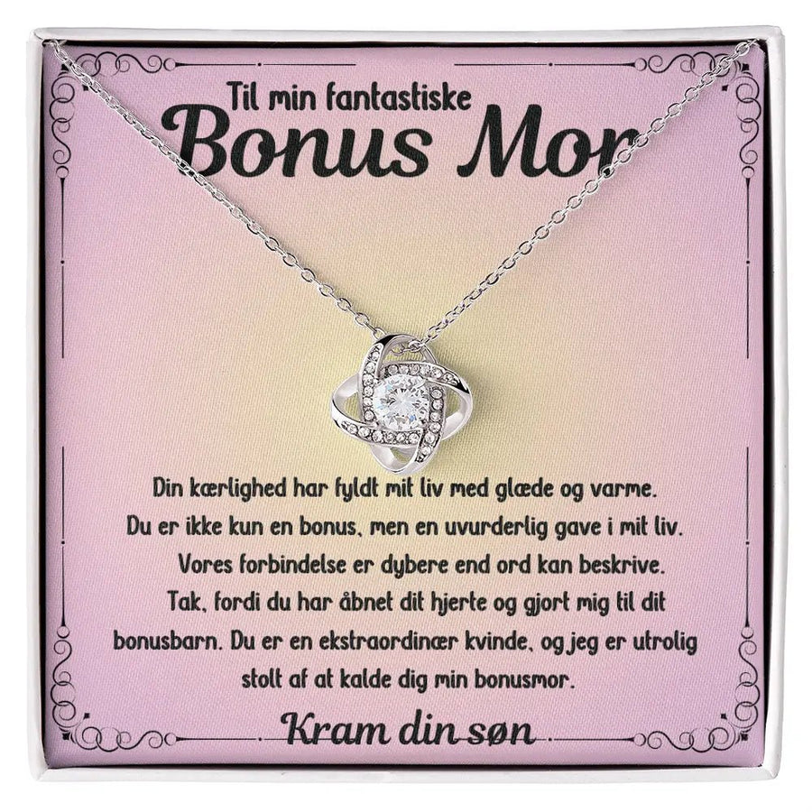 Halskæde i rustfrit stål med 14k hvidguldsbelægning og Cubic Zirkonia. Leveres med kort til bonusmor fra søn – en smuk gave, der udtrykker taknemmelighed og kærlighed.